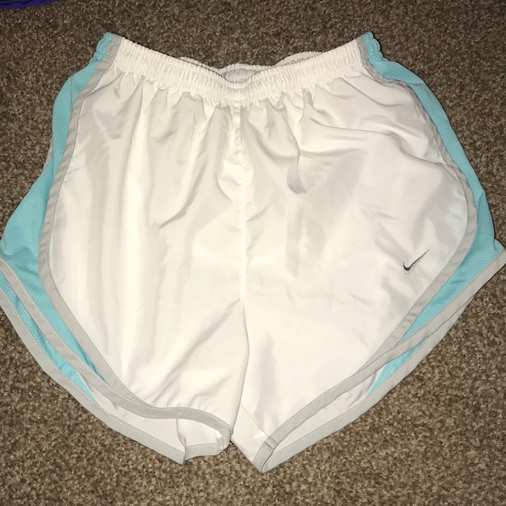 Women’s Nike Tempo Shorts